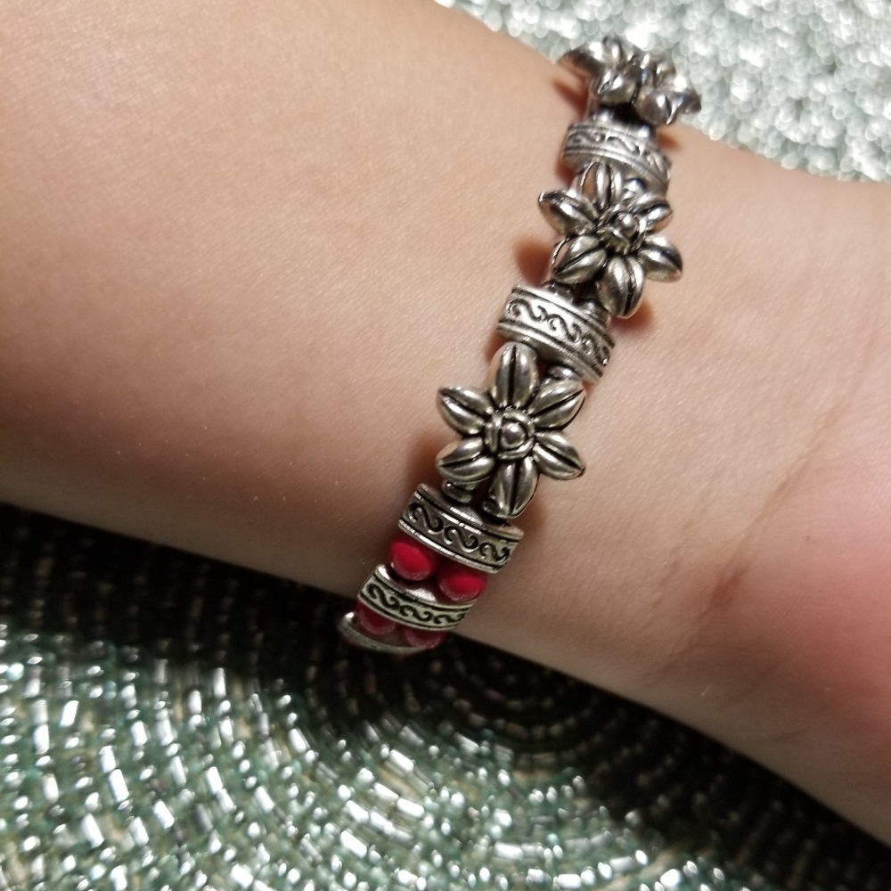 Bracelet.